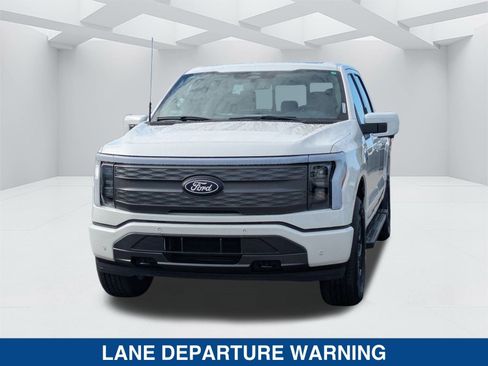 New 2025 Ford F150 Lightning Lariat image 8