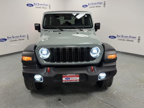Used 2024 Jeep Wrangler Sport S image 2