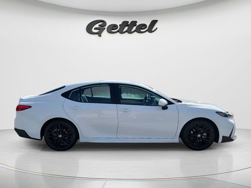 Certified 2026 Toyota Camry SE w/ Convenience Package image 3