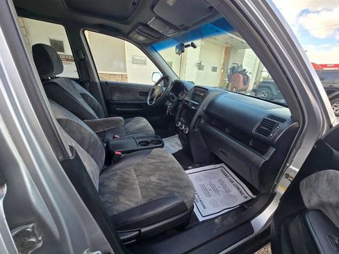 Used 2004 Honda CR-V EX image 11