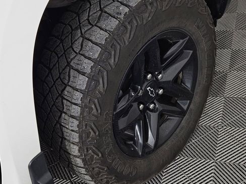 Used 2023 Chevrolet Silverado 1500 LT Trail Boss w/ Protection Package AWD/4WD image 7