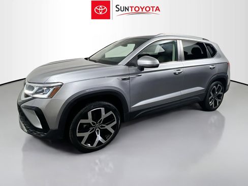 Used 2023 Volkswagen Taos SEL image 9