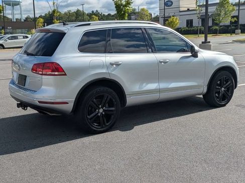 Used 2017 Volkswagen Touareg Wolfsburg Edition AWD/4WD image 4