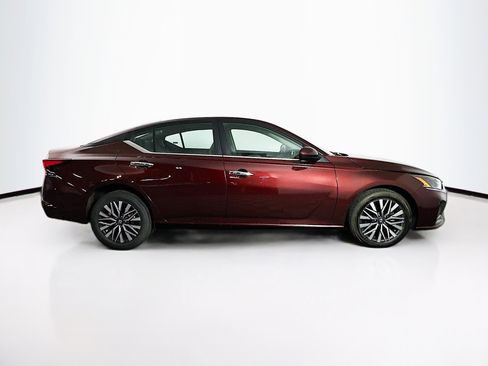 Used 2023 Nissan Altima 2.5 SV image 10