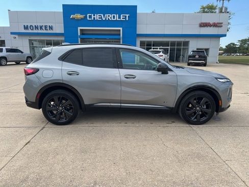 Certified 2025 Buick Envision Sport Touring image 2