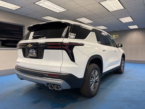 New 2026 Chevrolet Traverse LT w/ LPO, Floor Liner Package image 2