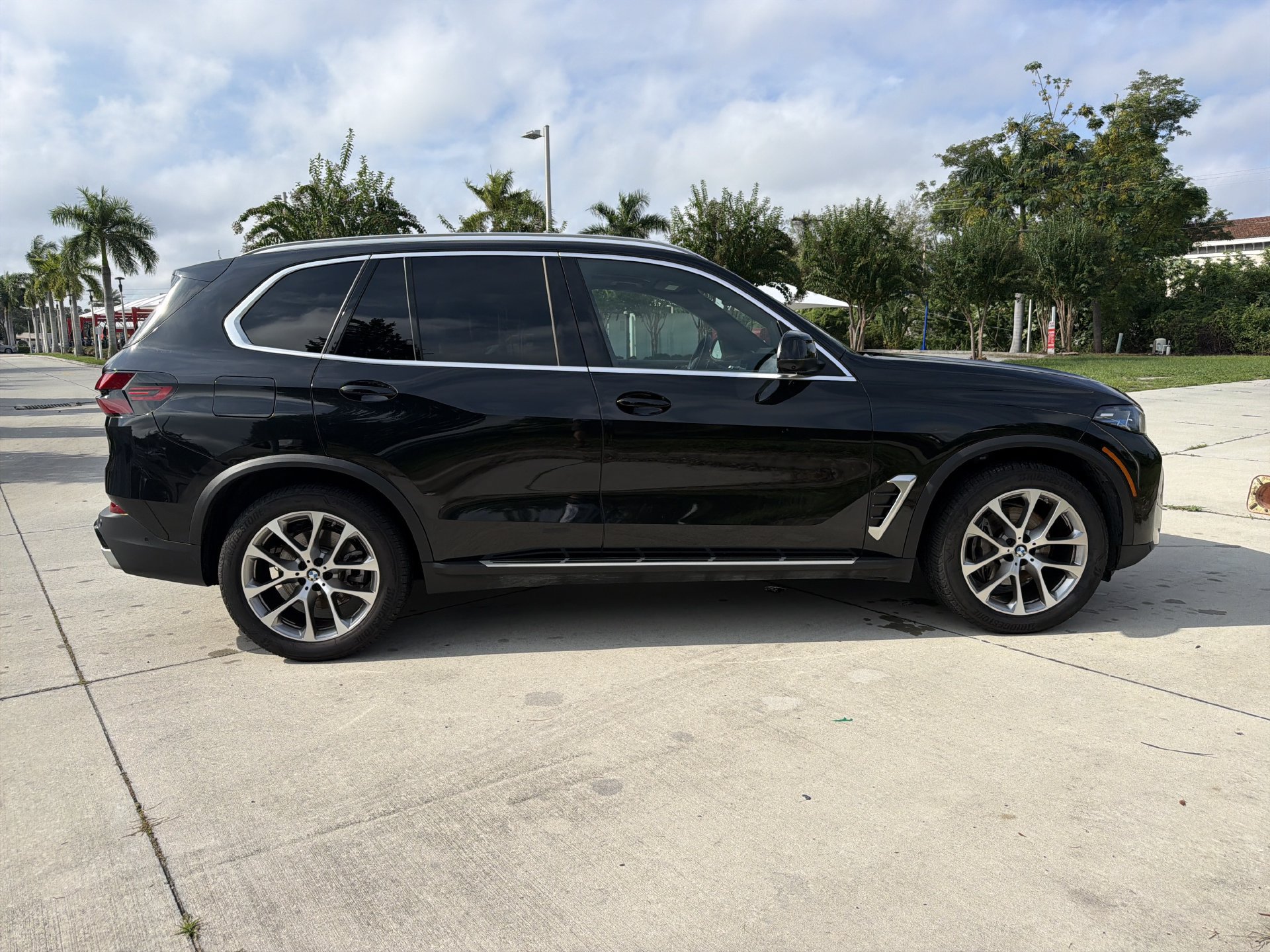 Certified 2026 BMW X5 sDrive40i RWD image 3