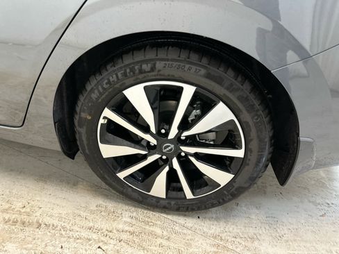 New 2025 Nissan Sentra SV image 12