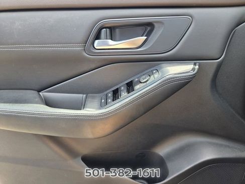 Certified 2023 Nissan Rogue SV w/ SV Premium B Package FWD image 31