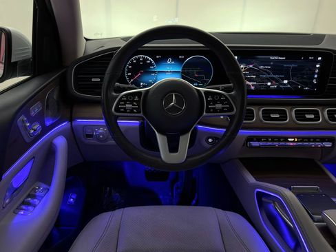 Used 2020 Mercedes-Benz GLS 450 4MATIC image 31