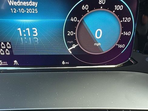 New 2026 Volkswagen Atlas SE image 17