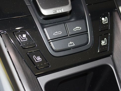 Used 2024 Porsche 911 Carrera GTS image 34