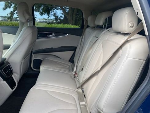 Used 2019 Lincoln Nautilus Reserve AWD/4WD image 14