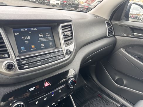 Used 2018 Hyundai Tucson SEL image 22