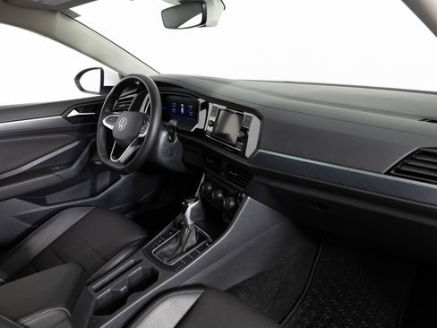 Used 2024 Volkswagen Jetta SE FWD image 24