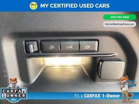 Used 2025 Ford Explorer ST-Line w/ Premium Package AWD/4WD image 21