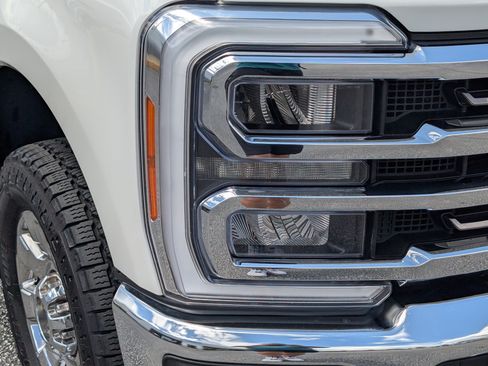 Certified 2023 Ford F250 King Ranch w/ Chrome Package AWD/4WD image 8