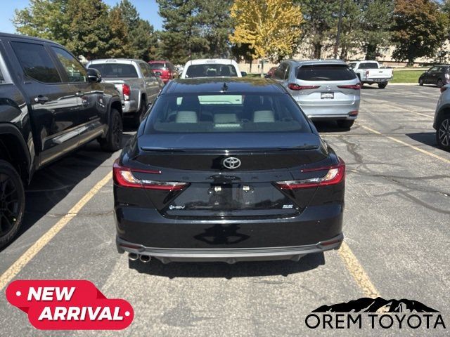 Used 2026 Toyota Camry SE FWD image 9