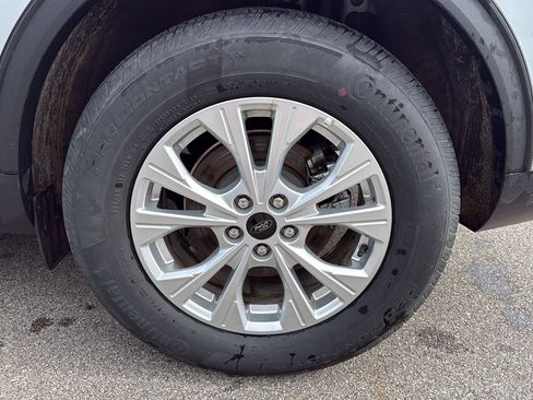 Used 2025 Ford Escape Active AWD/4WD image 16