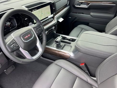 New 2026 GMC Sierra 1500 Elevation w/ Elevation Premium Package image 8