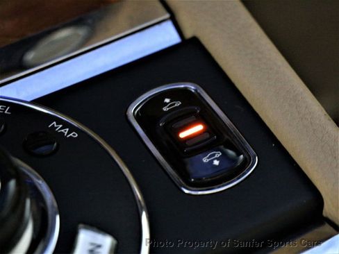 Used 2010 Rolls-Royce Ghost image 42