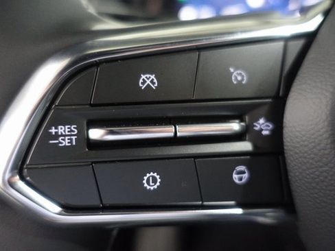 Used 2025 Chevrolet Traverse LT w/ Enhanced Driving Package image 13