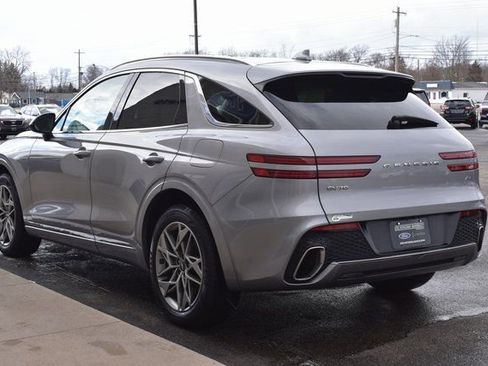 Used 2022 Genesis GV70 2.5T w/ Select Package image 10