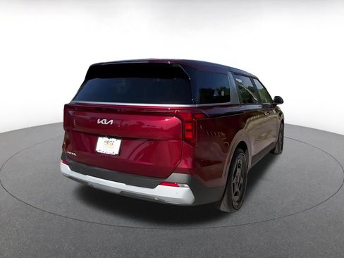 Used 2026 Kia Carnival FWD image 15