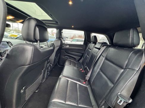 Used 2019 Jeep Grand Cherokee Limited image 17