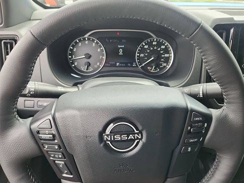 Certified 2026 Nissan Frontier SV w/ All-Weather Content Package AWD/4WD image 19