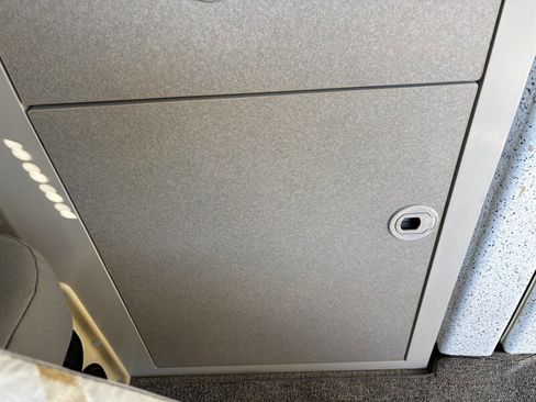 Used 2000 Volkswagen Eurovan MV image 24