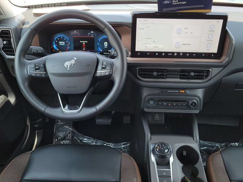 Certified 2025 Ford Bronco Sport Outer Banks w/ Outer Banks Tech Package+ AWD/4WD image 9