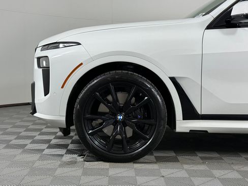 Used 2026 BMW X7 xDrive40i w/ M Sport Package image 11