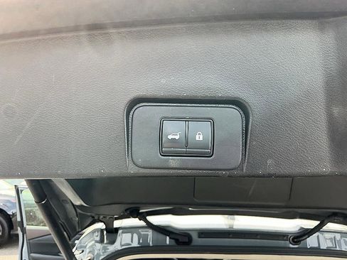 Certified 2023 Nissan Rogue SL w/ SL Premium Package image 30