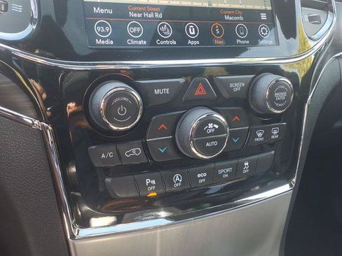 Certified 2021 Jeep Grand Cherokee Limited AWD/4WD image 17