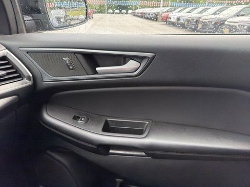 Used 2024 Ford Edge SE w/ Black Appearance Package AWD/4WD image 25