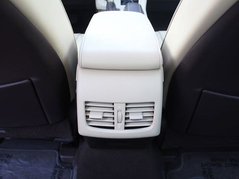 Used 2016 Lexus ES 350 w/ Luxury Package w/Wood Trim FWD image 24
