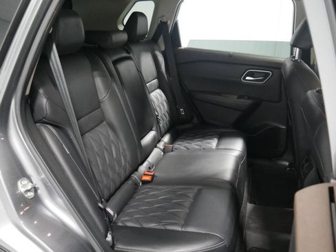 Used 2022 Nissan Rogue Platinum w/ Head-Up Display Package image 16