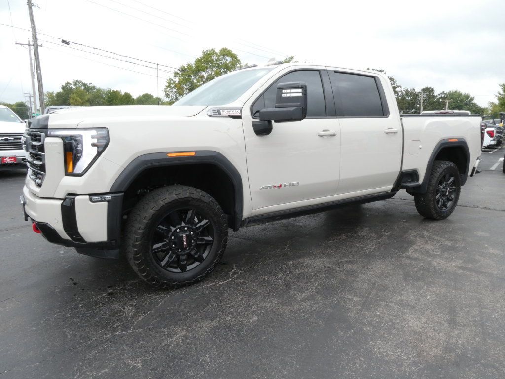 Certified 2026 GMC Sierra 2500 AT4 w/ AT4 Premium Plus Package AWD/4WD image 9