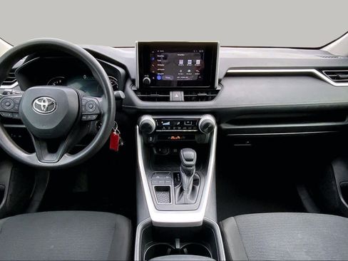 Used 2023 Toyota RAV4 LE FWD image 15