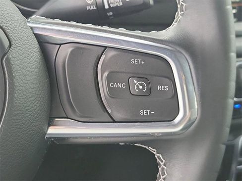 Certified 2022 Jeep Wrangler Unlimited Sahara image 21