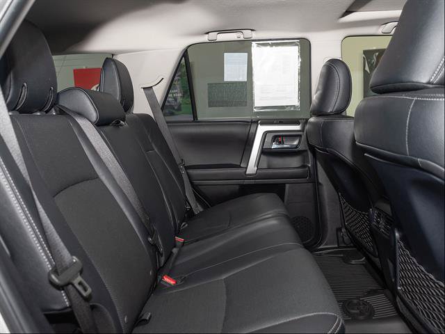 Used 2024 Toyota 4Runner Limited AWD/4WD image 23