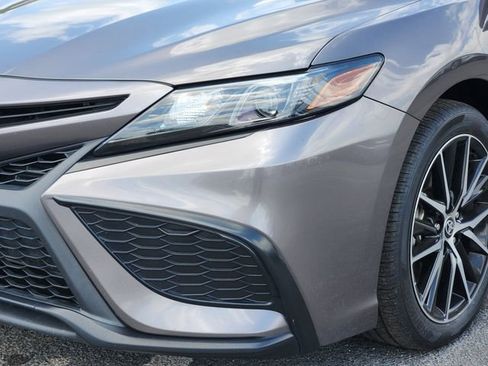 Used 2024 Toyota Camry SE FWD image 7