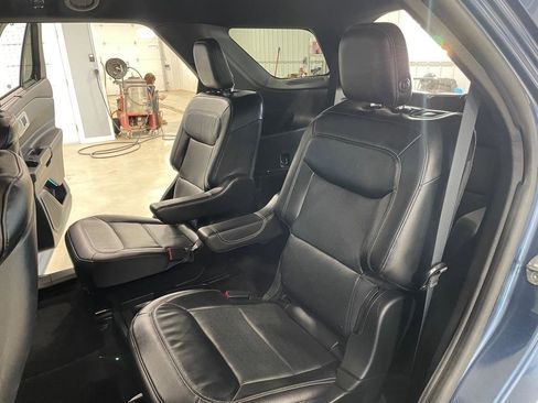 Used 2020 Ford Explorer Limited image 15