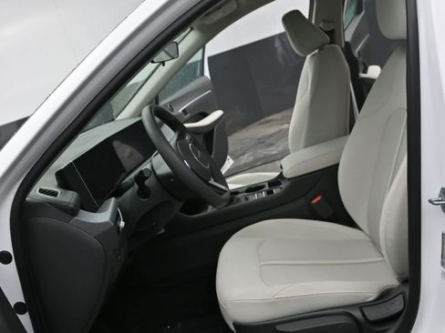 Certified 2025 Hyundai Sonata SE image 18