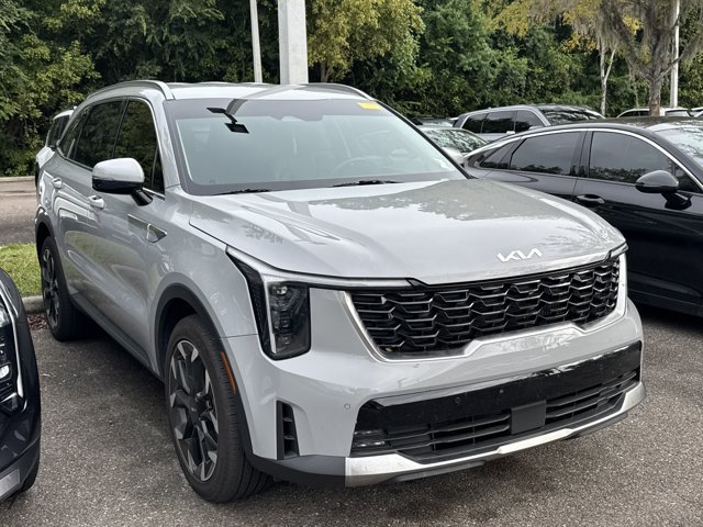 Used 2025 Kia Sorento EX FWD image 1