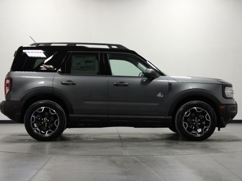 New 2025 Ford Bronco Sport Outer Banks w/ Outer Banks Tech Package+ image 3