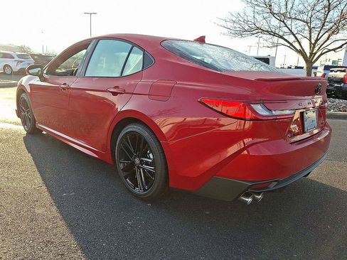New 2026 Toyota Camry SE FWD image 5