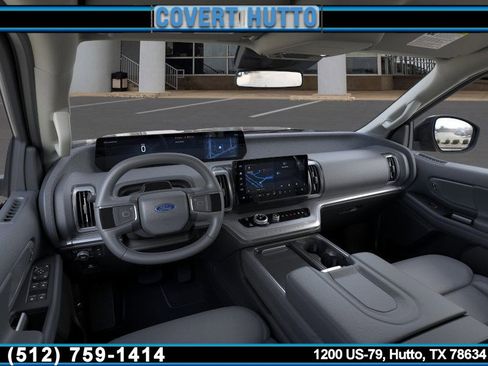 New 2026 Ford Expedition Active image 9