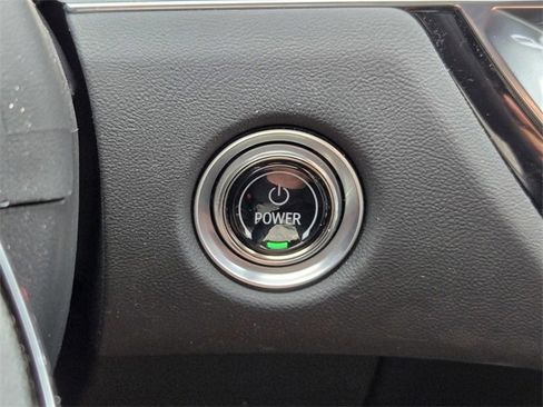 Used 2025 Cadillac Lyriq Sport image 22